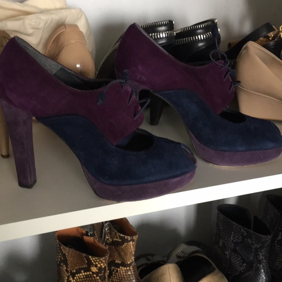 Shoes - Picture 2 of 6